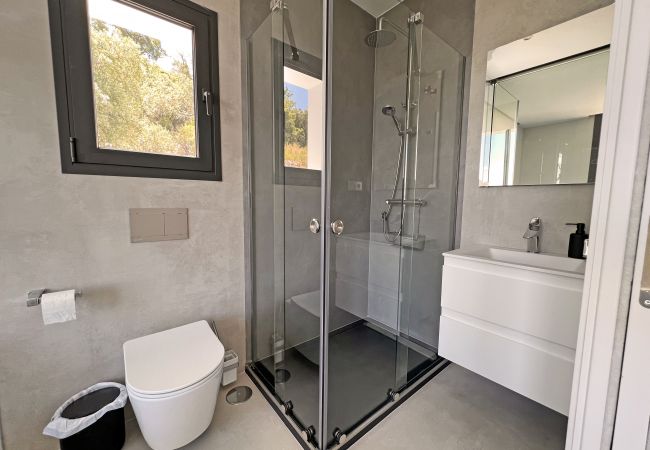 Azara G37 - Baño en suite - Dormitorio 2