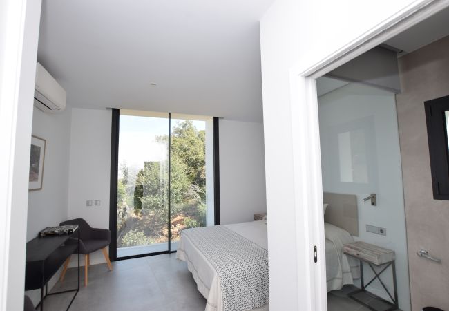 Azara G37 - Dormitorio 2 - Baño en suite