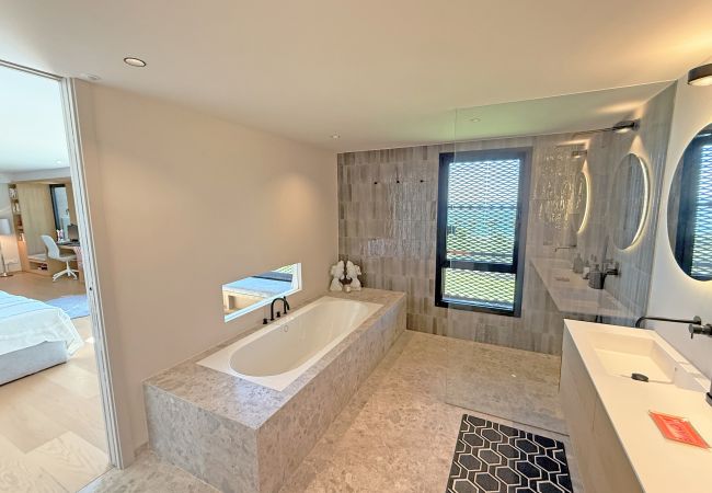 Adamar - Baño dormitorio principal - Ala derecha - Planta Baja