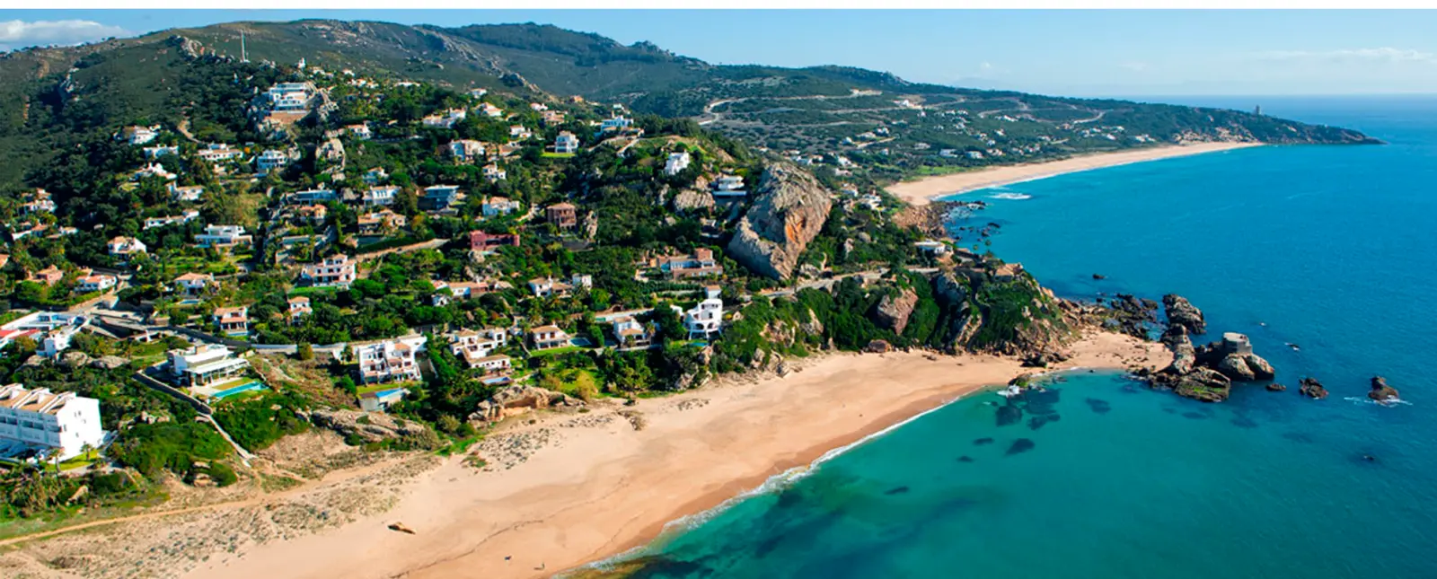 Qué playas ver en Zahara - Imagen panoramica de la playa del Bunker y Cala de los Alemanes