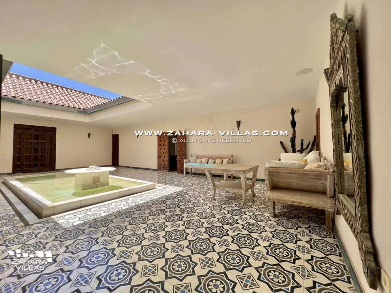 Imagen 45 de Chalet en primera línea de playa en venta en la Cala de los Alemanes, Atlanterra
