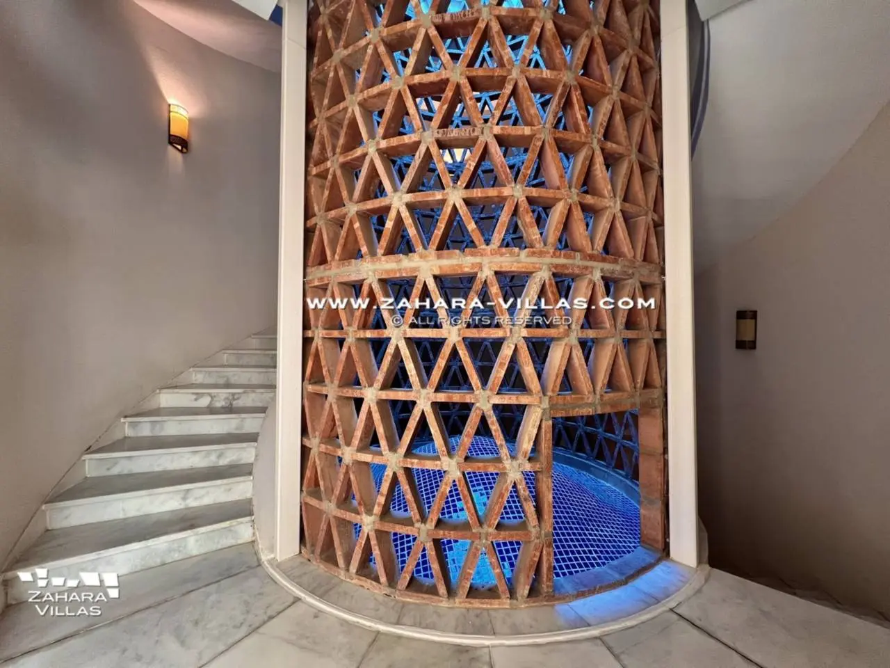 Imagen 43 de Chalet en primera línea de playa en venta en la Cala de los Alemanes, Atlanterra
