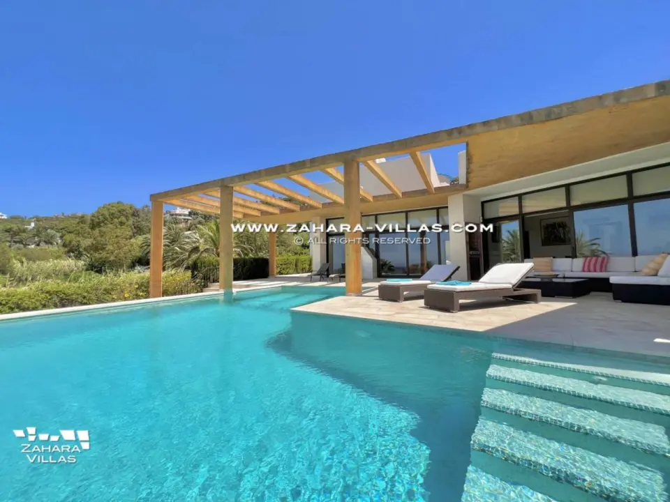 Imagen 14 de Chalet en primera línea de playa en venta en la Cala de los Alemanes, Atlanterra