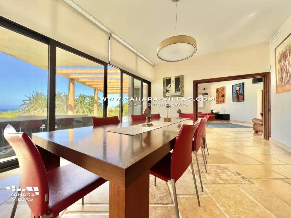 Imagen 57 de Chalet en primera línea de playa en venta en la Cala de los Alemanes, Atlanterra