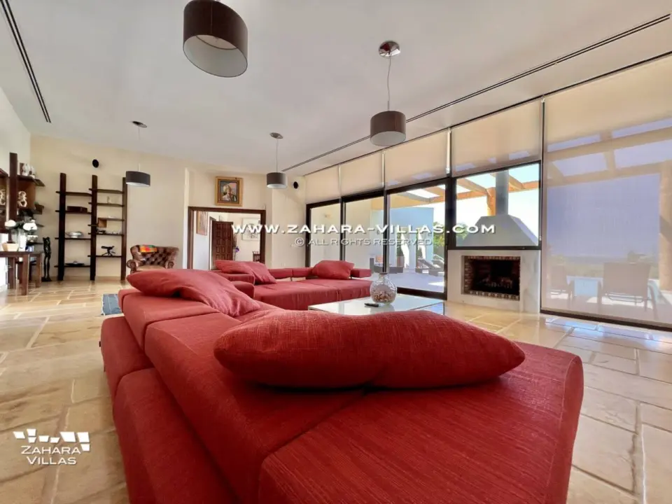 Imagen 60 de Chalet en primera línea de playa en venta en la Cala de los Alemanes, Atlanterra