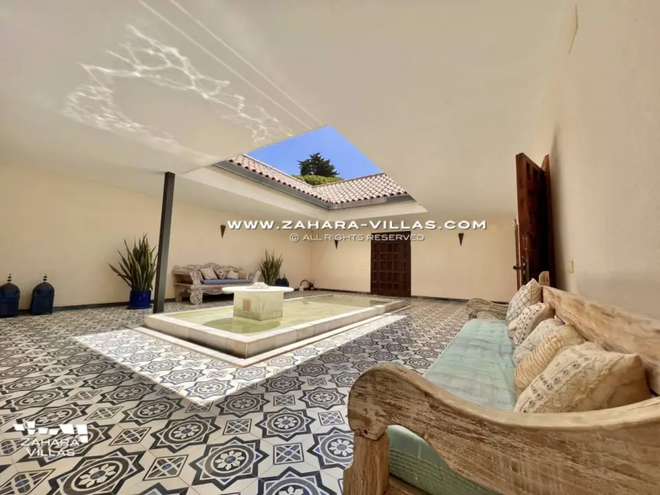 Imagen 53 de Chalet en primera línea de playa en venta en la Cala de los Alemanes, Atlanterra