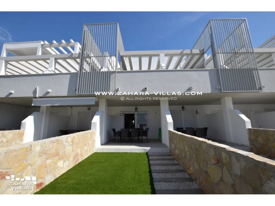 Imagen 17 de Newly Built Terraced House with Frontal Sea Views.