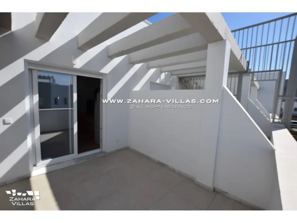 Imagen 31 de Newly Built Terraced House with Frontal Sea Views.
