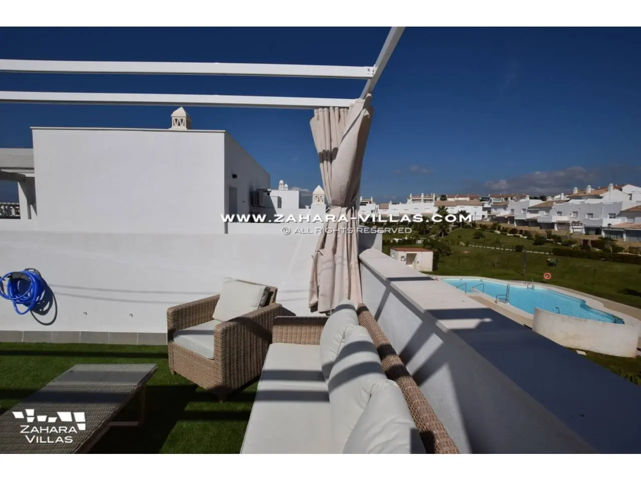 Imagen 39 de Newly Built Terraced House with Frontal Sea Views.