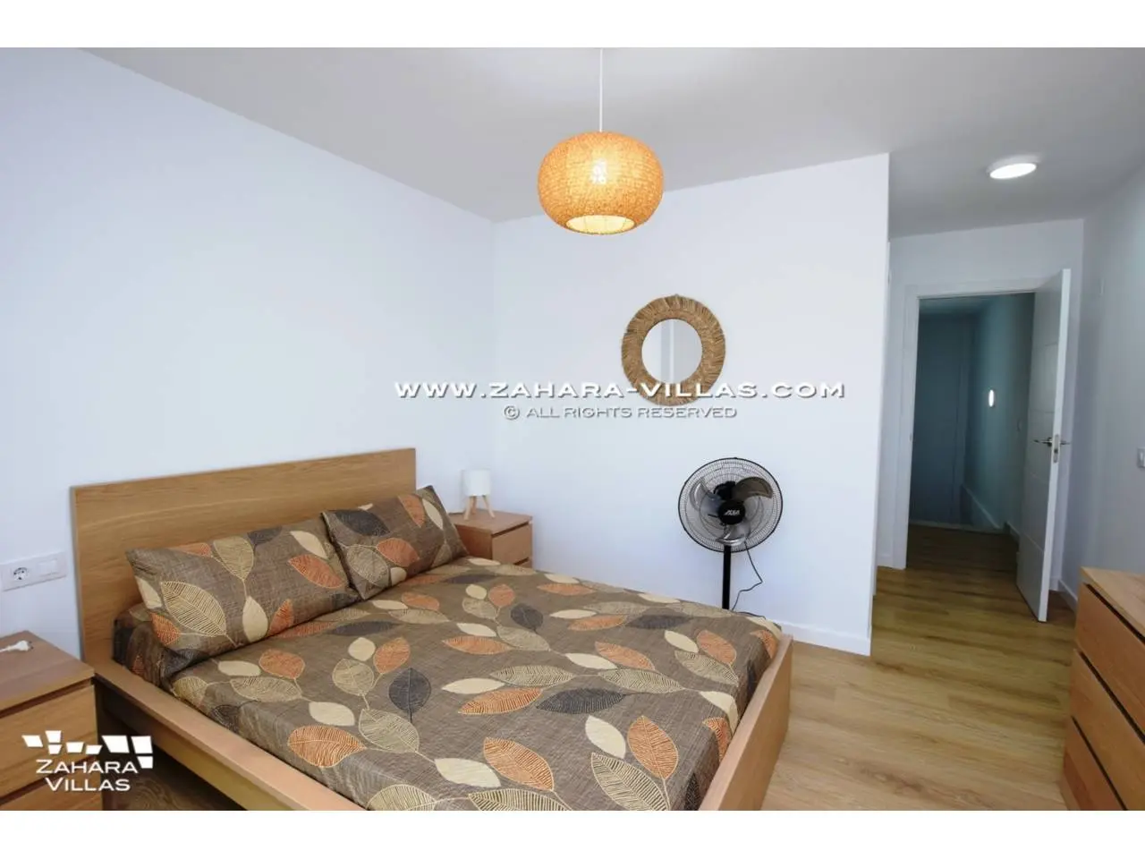 Imagen 27 de Newly Built Terraced House with Frontal Sea Views.