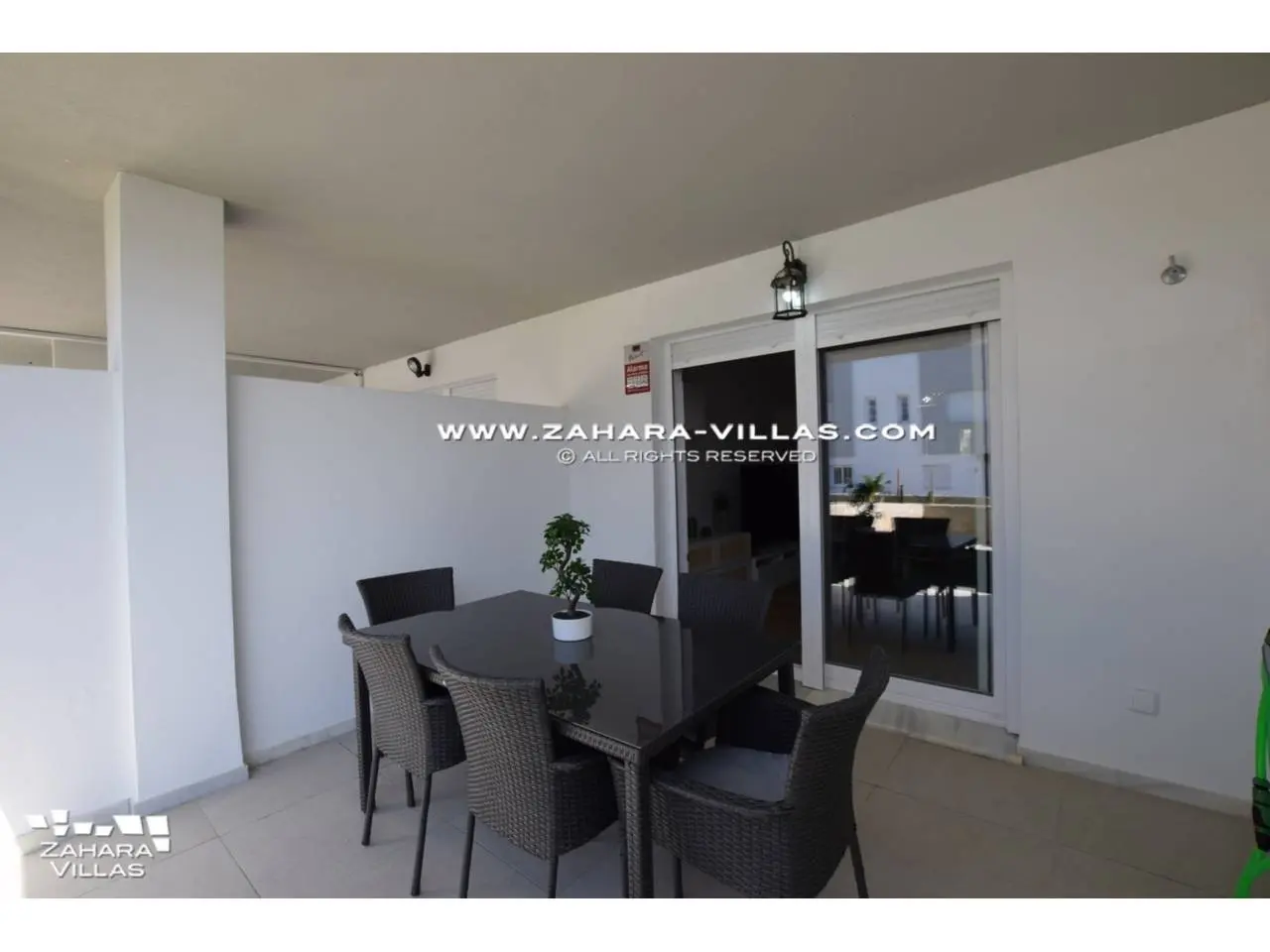 Imagen 14 de Newly Built Terraced House with Frontal Sea Views.
