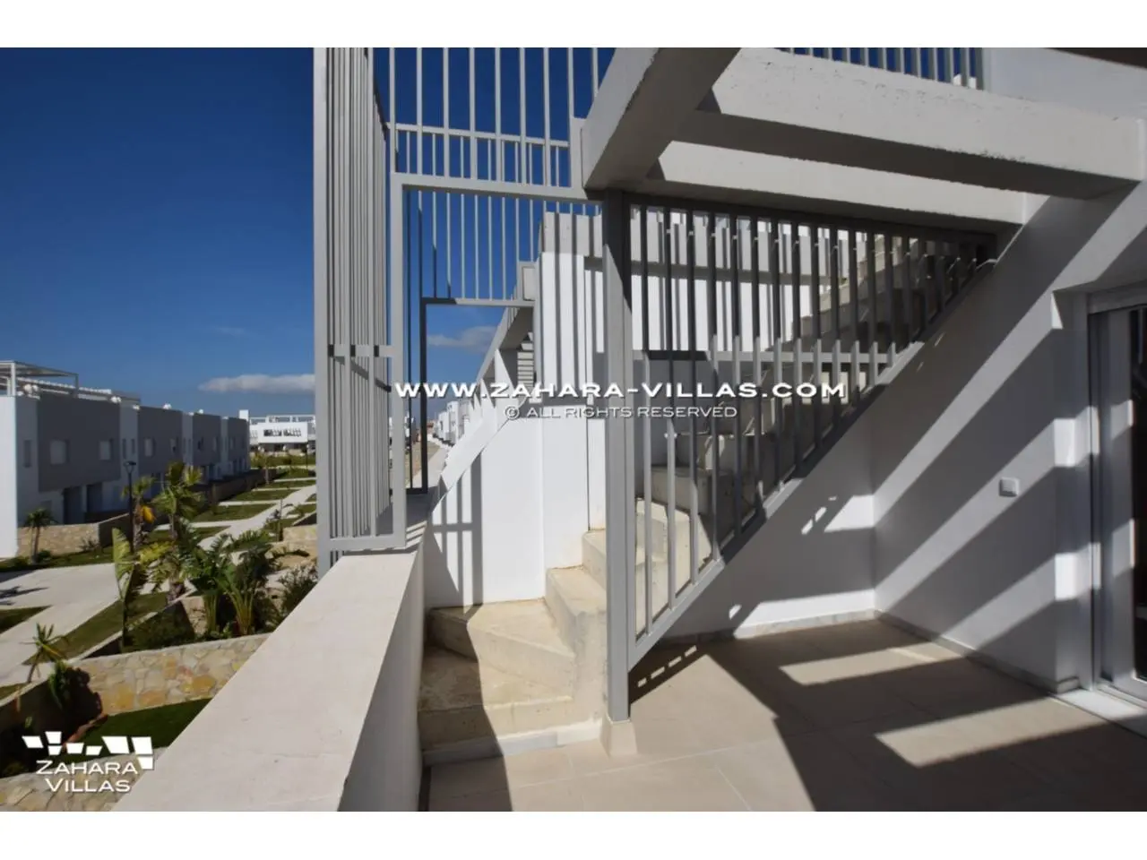 Imagen 33 de Newly Built Terraced House with Frontal Sea Views.