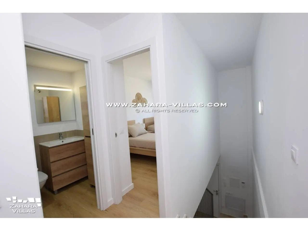 Imagen 24 de Newly Built Terraced House with Frontal Sea Views.