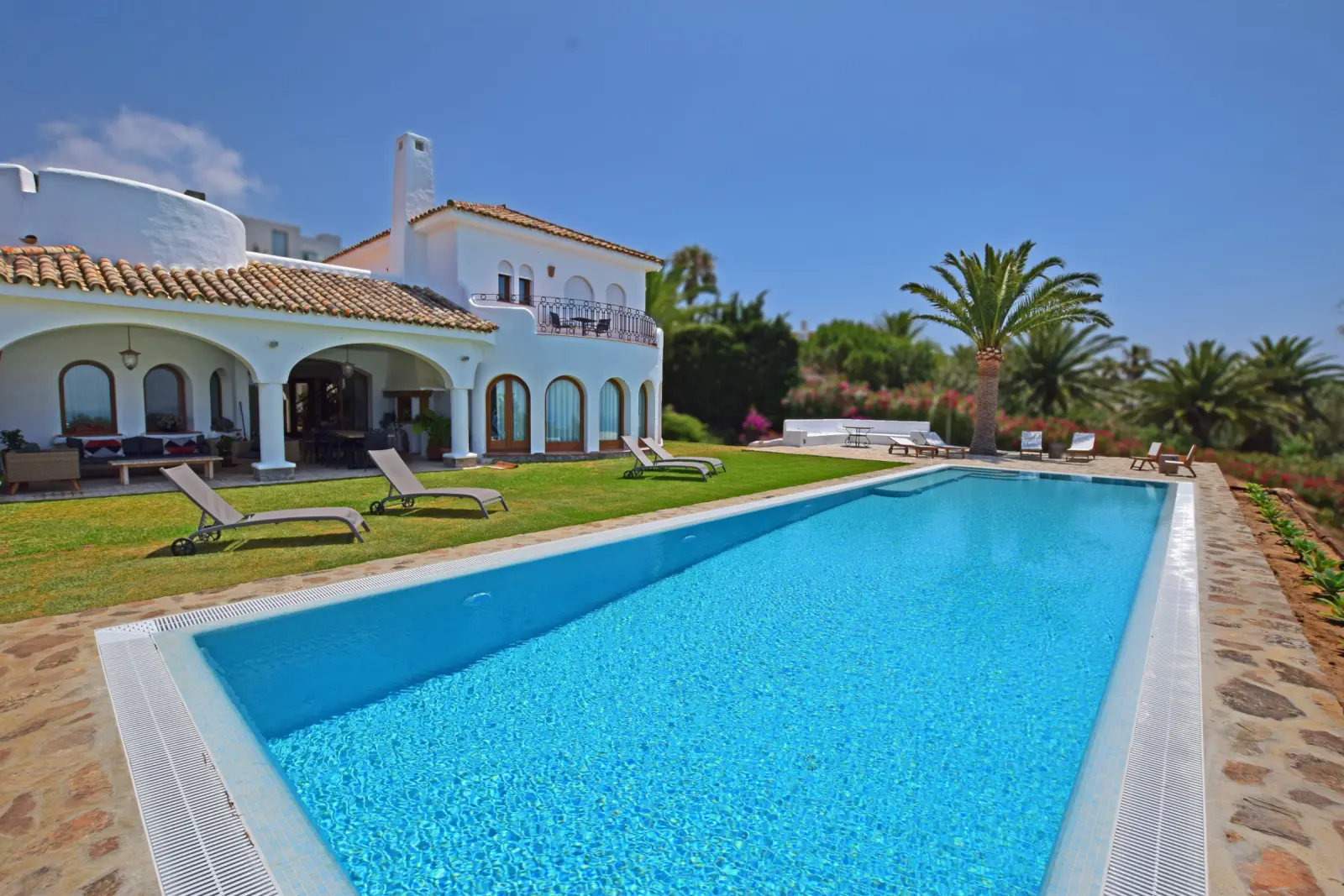 Apolonia - PIscina