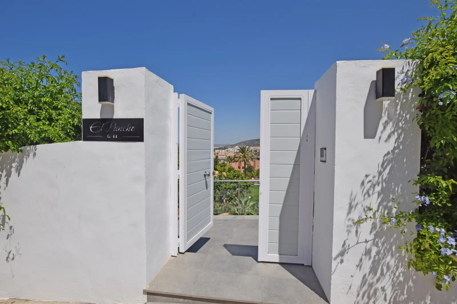 El Pancho - Puerta peatonal