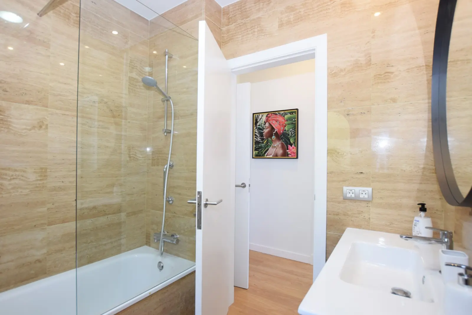 Fare Miti - Baño Compartido