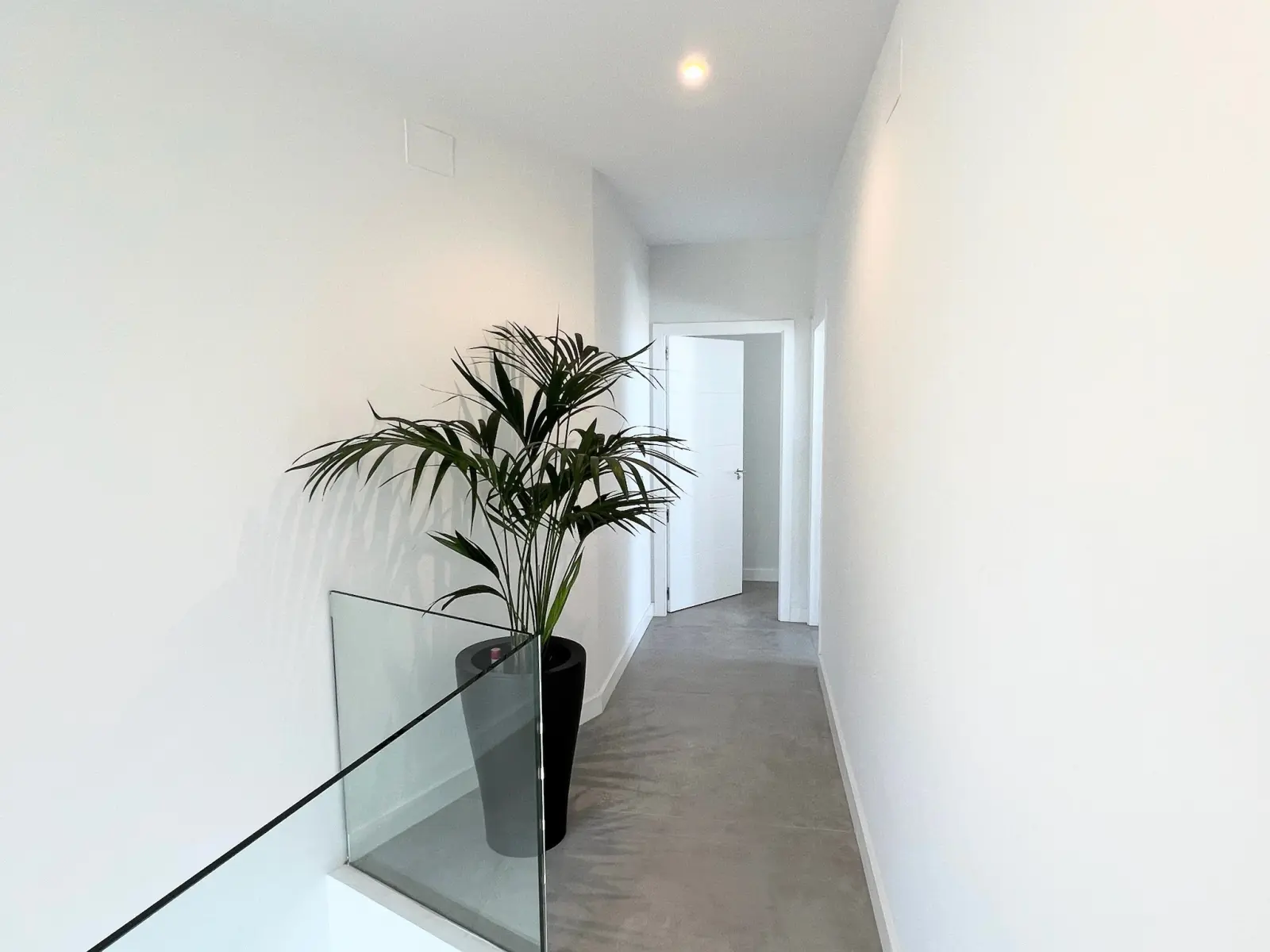 Azara G37 - Pasillo distribuidor - 1ª planta