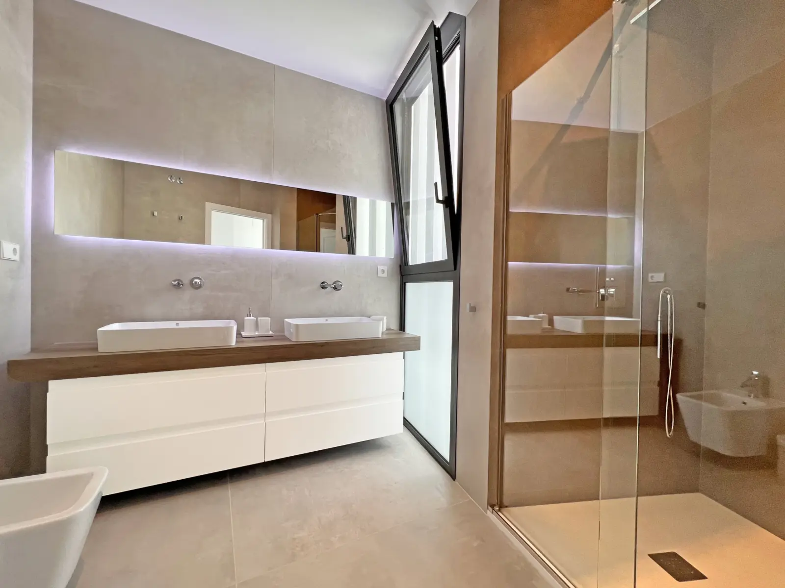Azara G37 - Baño en suite - Dormitorio principal