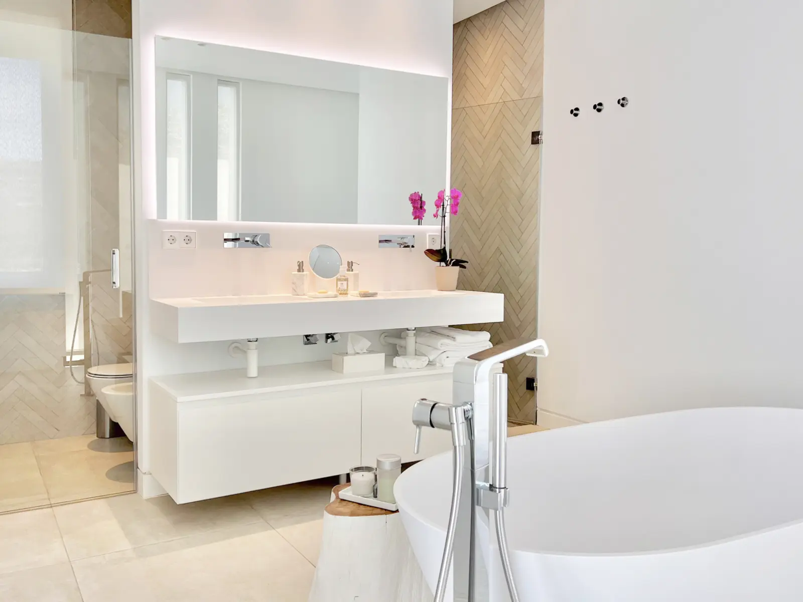Entrefaros - Baño Dormitorio Planta Principal