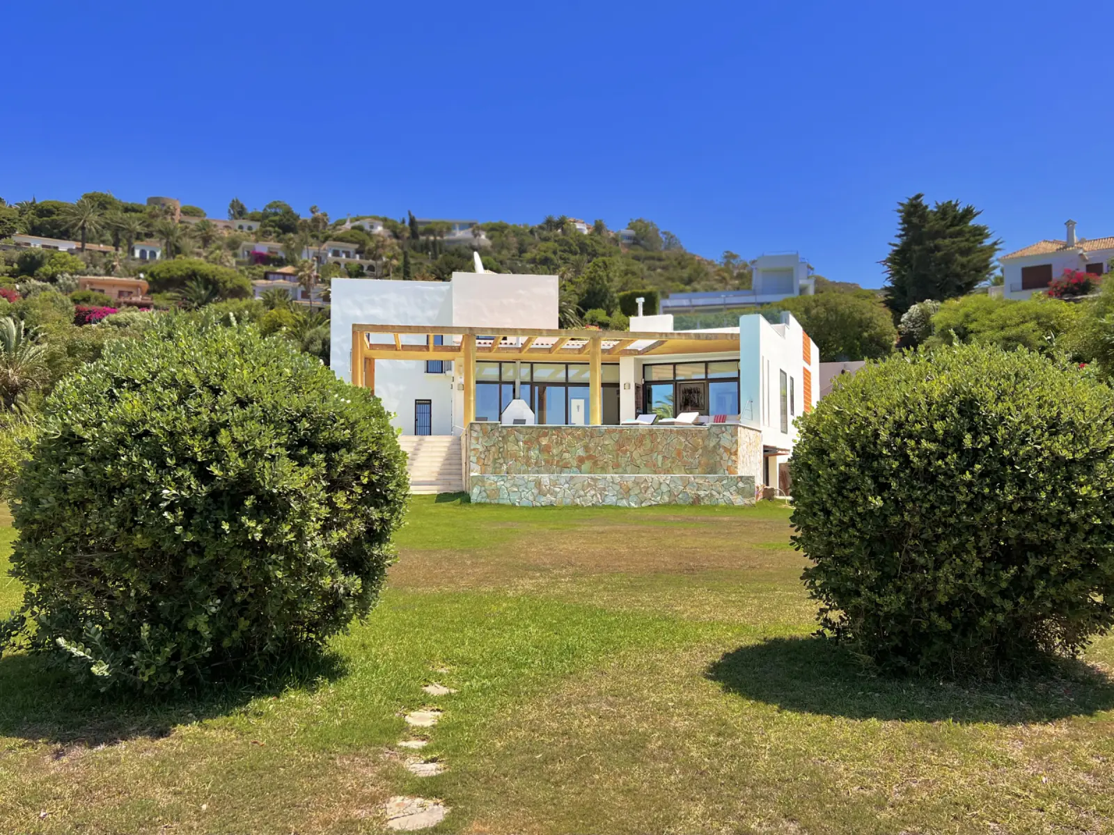 La Caleta - Fachada-vista3