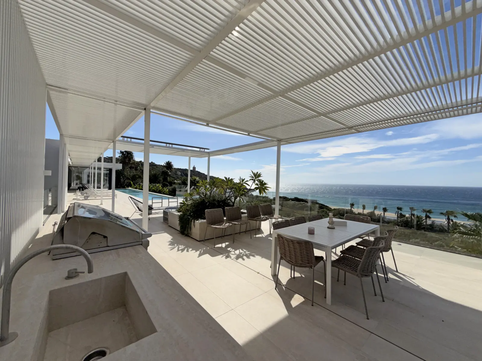 Adamar - Cocina y comedor exterior