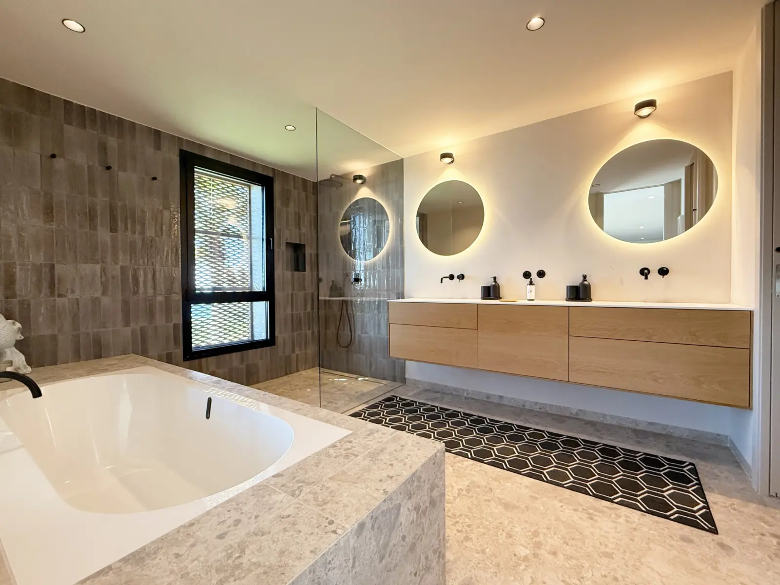 Adamar - Baño dormitorio principal - Ala derecha - Planta Baja