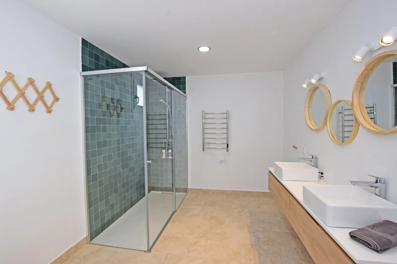 La Risa - Dormitorio3-baloensuite