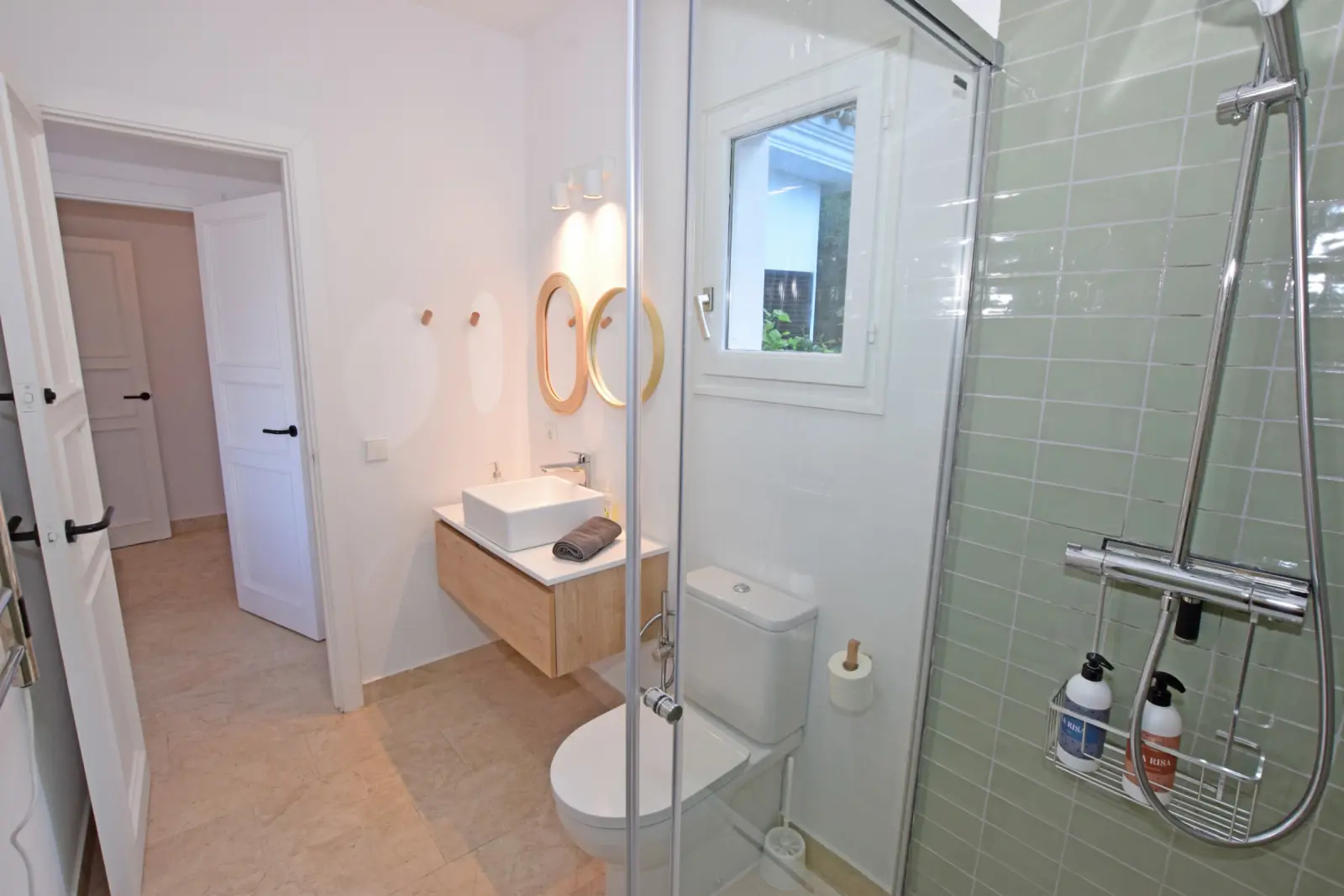 La Risa - Dormitorio2-Baoensuite2